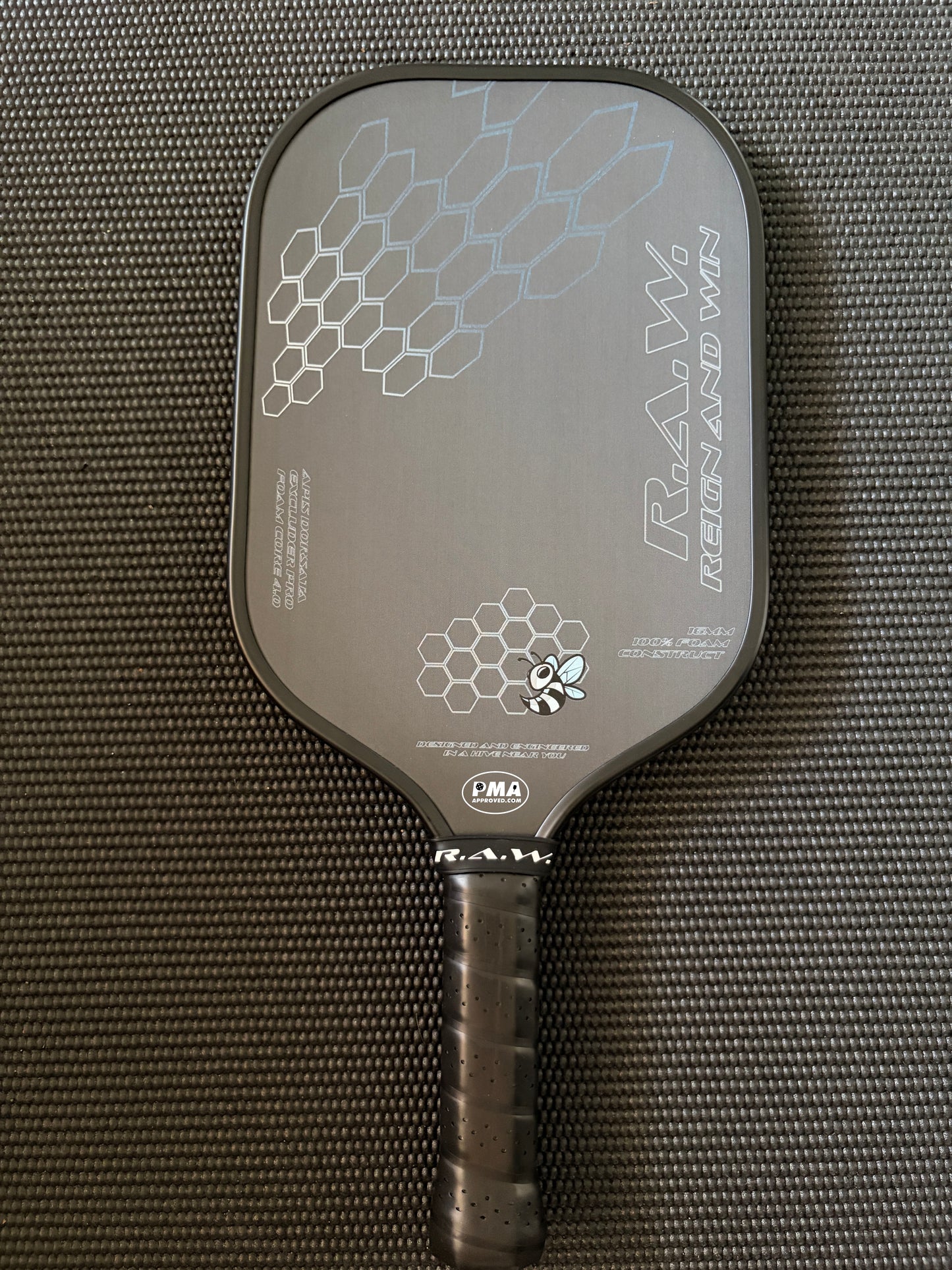 Apis Dorsata Excluder Pro Foam Core 4.0 *NEW*